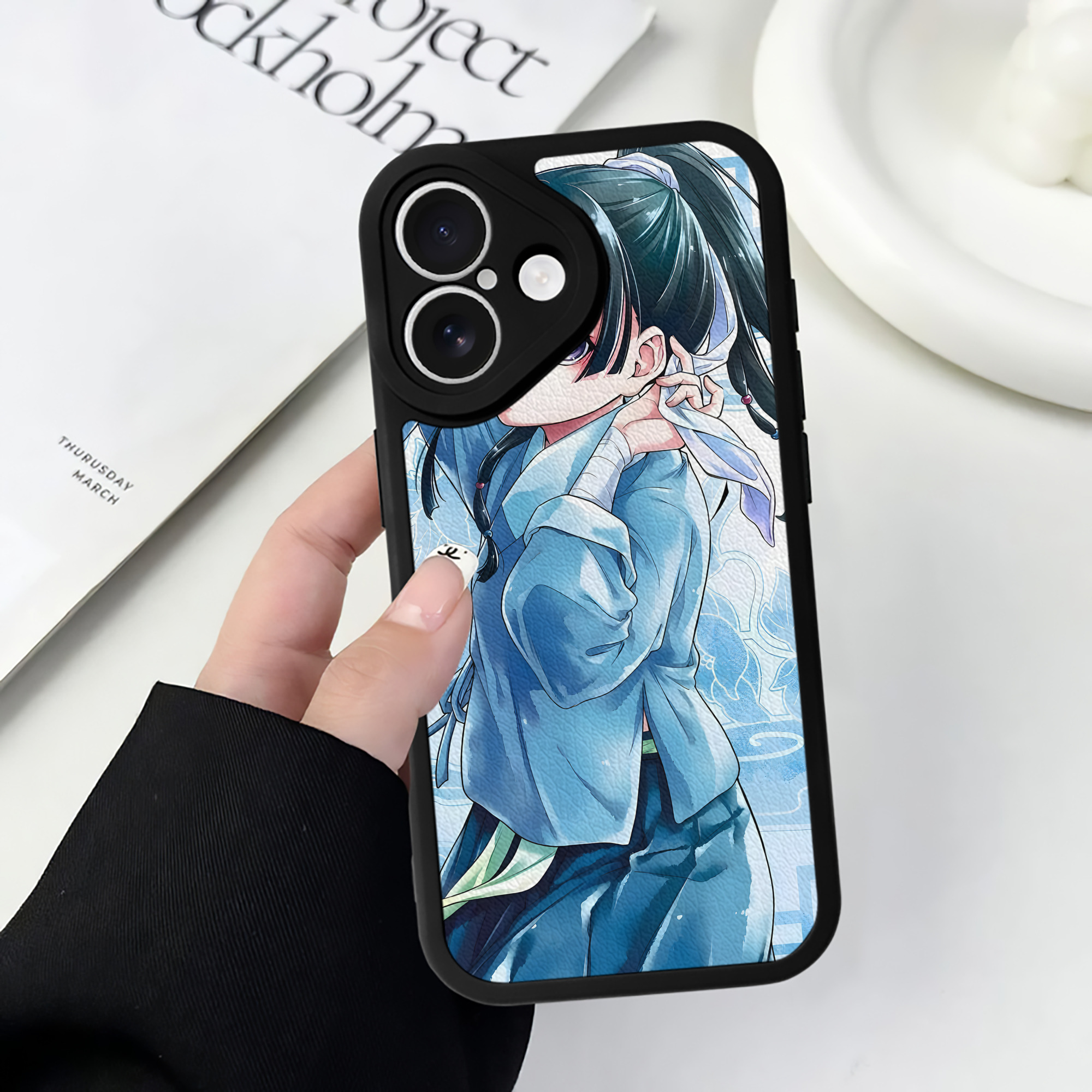 （画像用） 薬屋のひとりごと The Apothecary Diaries 【iPhone 16シリーズ対応】シリコンスマホケース（レザー調） 材質：シリコン